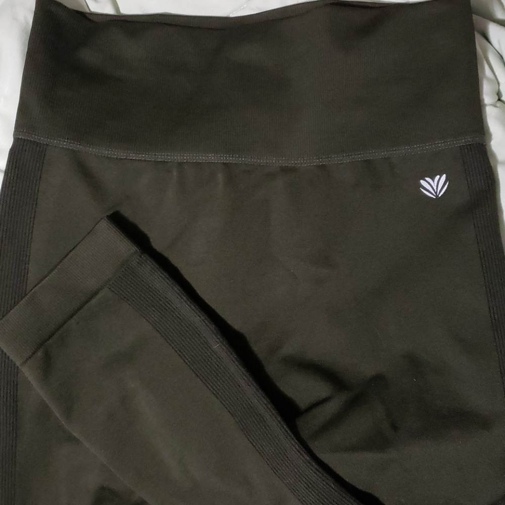 Cropped dark green Leggings